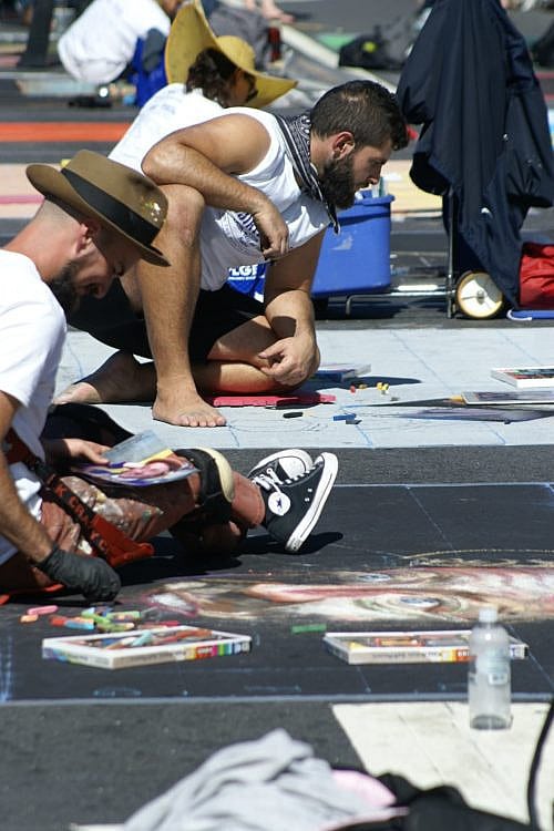 You are currently viewing Who are the professional chalk artists?